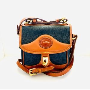 Vintage Dooney and Bourke Square Carrier bag